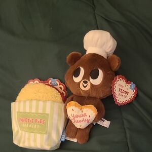 Sweetie Pies Bakery Dog Toy Set - Brown Bear with Yellow Cupcake